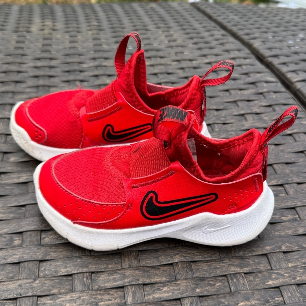 Nike Shoes - Picture 2 of 5